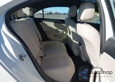 2019 Mercedes-Benz A 220 z USA, uszkodzony, nr VIN WDD3G4EB4KW033826